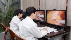 Южнокорейская MOPIC выводит на рынок 3D-дисплей для эндоскопии и микроскопии